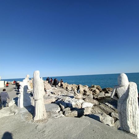 Residenza Topazio San Benedetto del Tronto Buitenkant foto