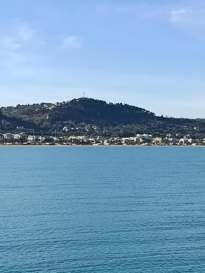 Residenza Topazio San Benedetto del Tronto Buitenkant foto